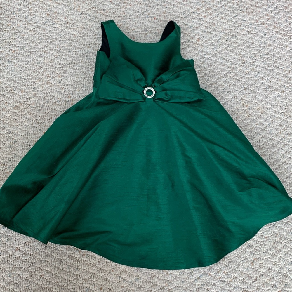 Green Sleeveless Dress